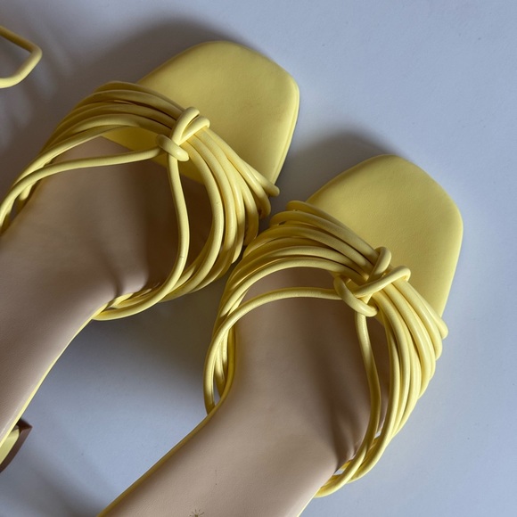 Heeled Sandals. Size US 9.5. Brand new. - Picture 10 of 13